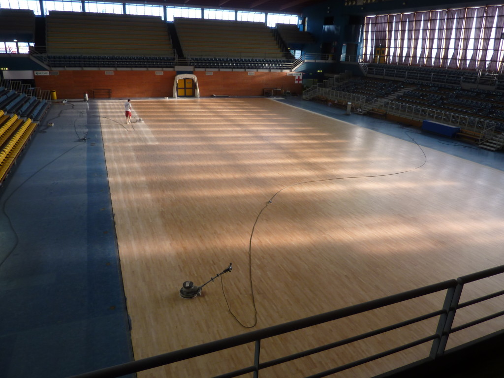 parquet sportivo manutenzione pavimentazione sportiva basket treviglio dalla riva