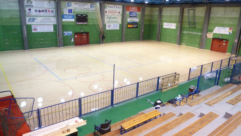 parquet sportivo in faggio dalla riva trattamento skating legnaro padova 2014