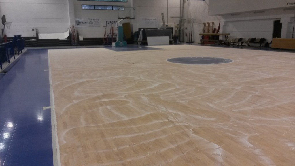 Levigatura parquet sportivo per palestra Dalla Riva