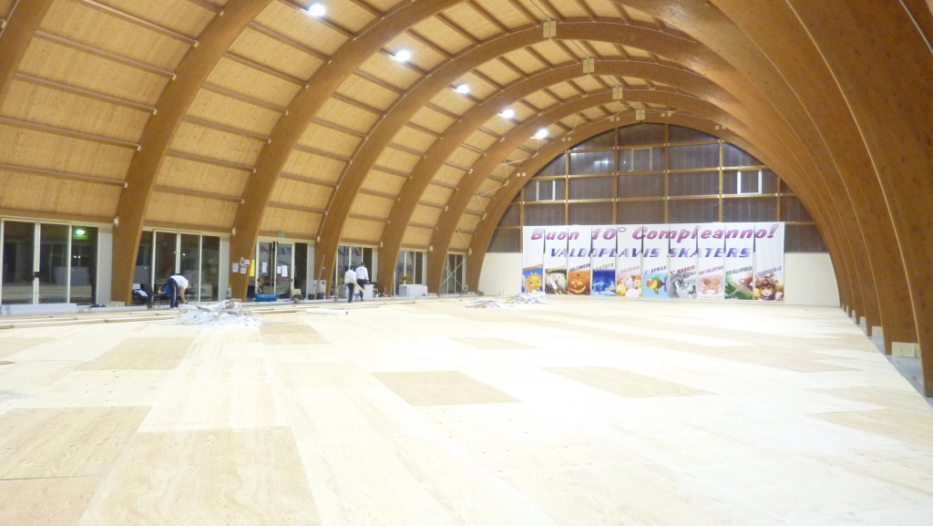 parquet sportivo per palestra con trattamento skating pattinaggio rotelle Dalla Riva 2014