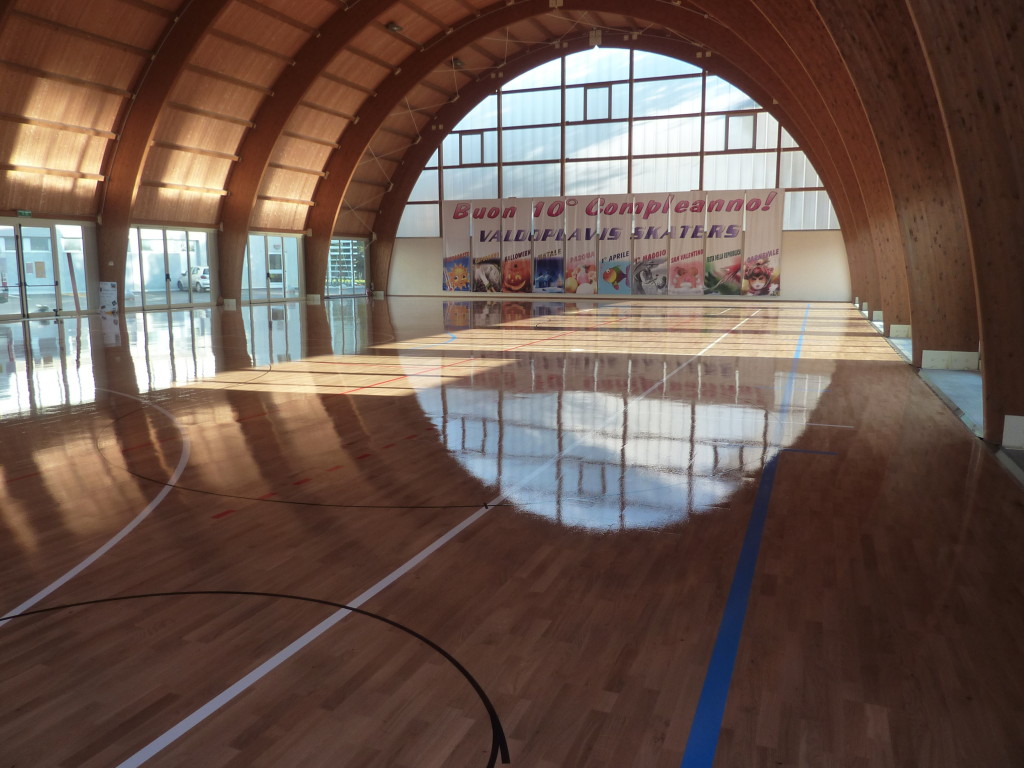 Installazione parquet sportivo nella palestra di Crocetta del Montello in provincia di Treviso