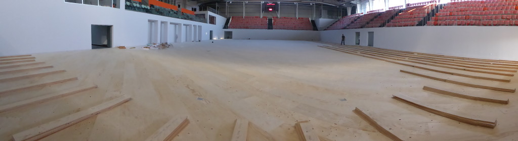 Una panoramica del nuovo parquet sportivo Dalla Riva Sportfloors alla Futsal Arena Moldavia