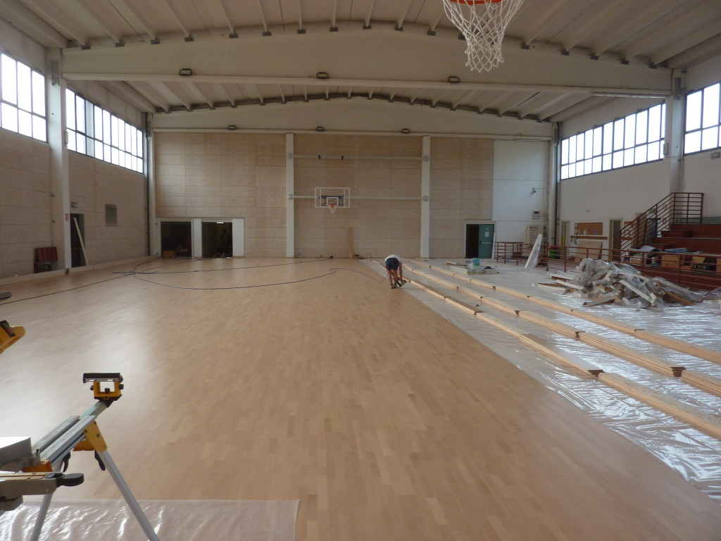 Iniziano le fasi di installazione di una nuova pavimentazione sportiva Dalla Riva Sportfloors