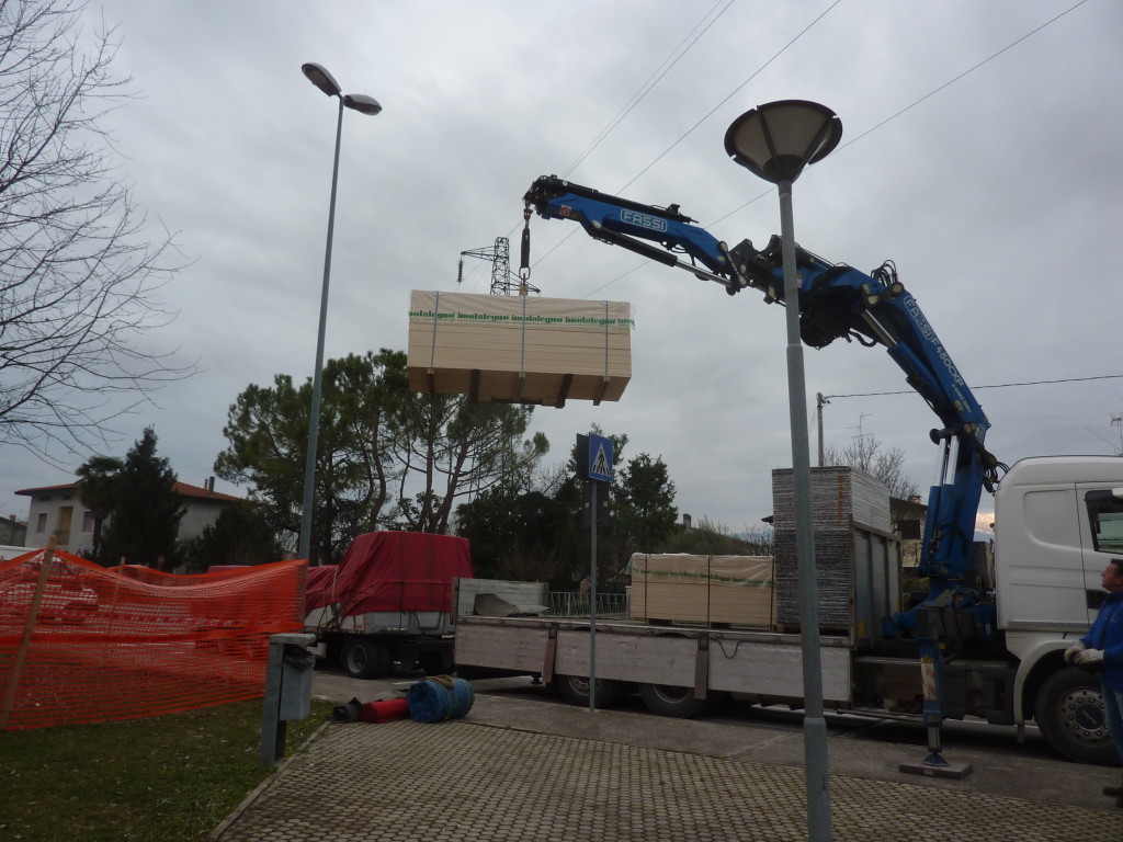 Al palazzetto dello sport di Cordenons sta arrivando il nuovo parquet sportivo Dalla Riva Sportfloors