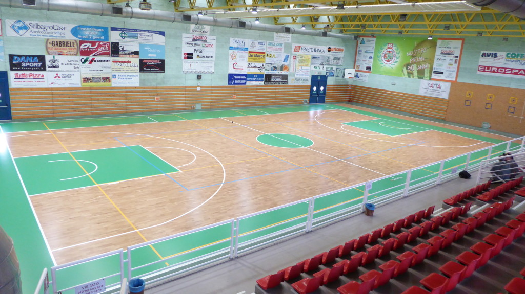 palazzetto dello sport di Cordenons nuovo pavimento sportivo Dalla Riva 2015
