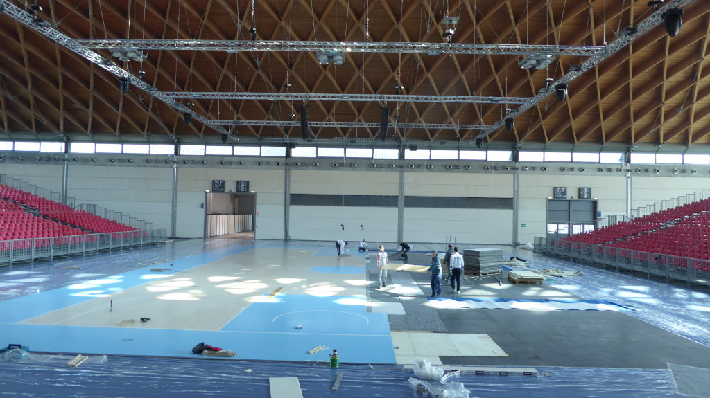 Il pavimento smontabile posato a Rimini Fiera per le finali 2015 di Coppa Italia Lnp è stato allestito in circa tre ore