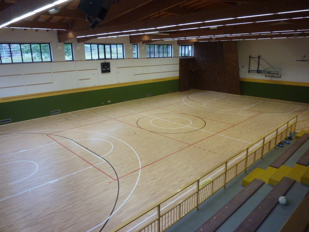 Il nuovo campo di gioco in legno realizzato da Dalla Riva Sportfloors adatto a più discipline