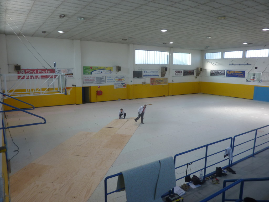 Dalla Riva Sportfloors inizia le fasi di installazione del nuovo parquet sportivo