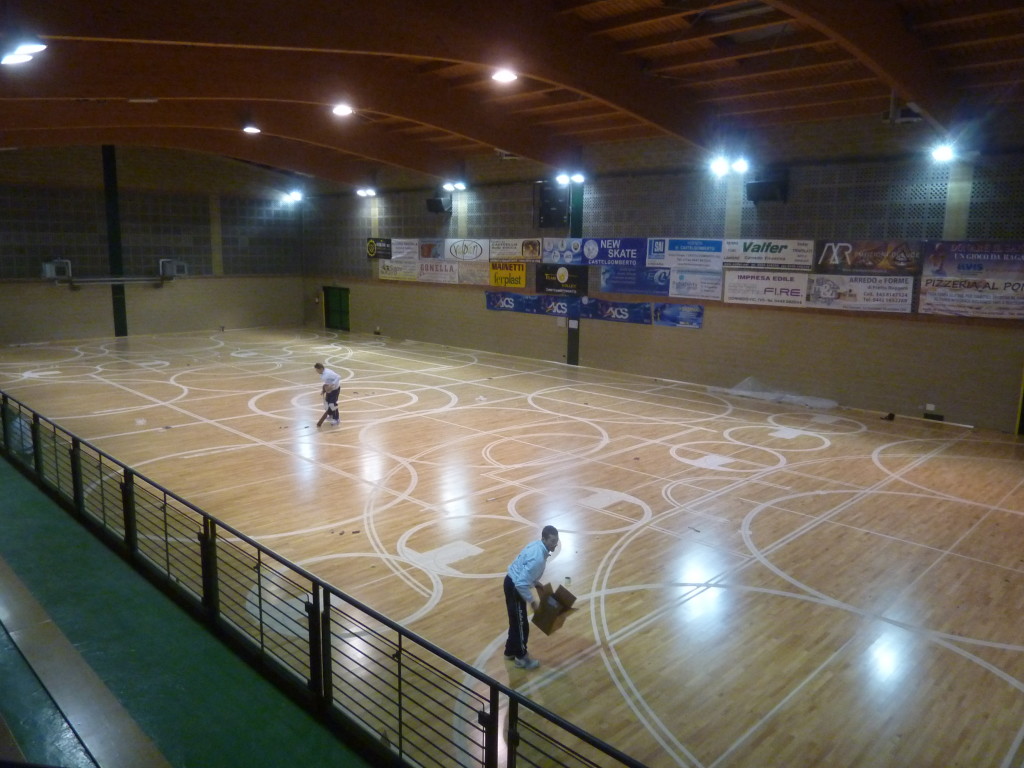 L'impianto sportivo di Castelgomberto è prevalentemente destinato al pattinaggio a rotelle ma anche a basket, volley e calcio a 5