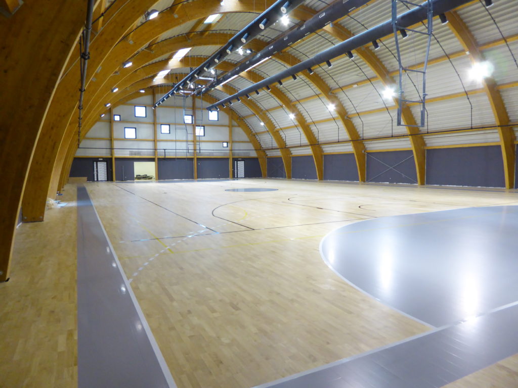 Il campo di Albona è stato completato dalle tracciature trasversali di altri due campi per l'handball
