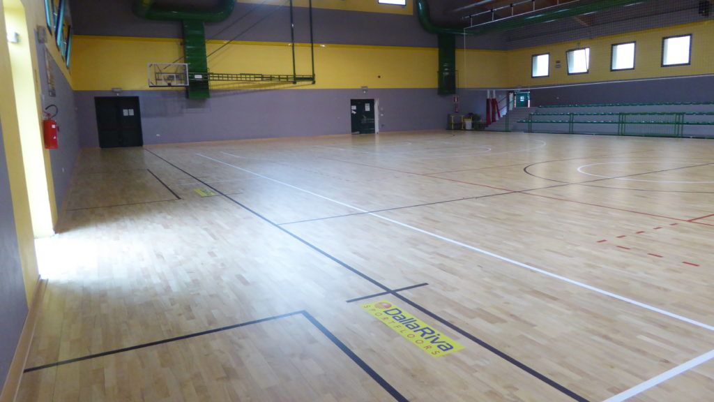 Fenice VeneziaMestre pronta a spiccare il volo dalla rinnovata palestra Franchetti 12 MESTRE-VENEZIA-VENETO-SOSTITUZIONE-PARQUET-SPORTIVO-12